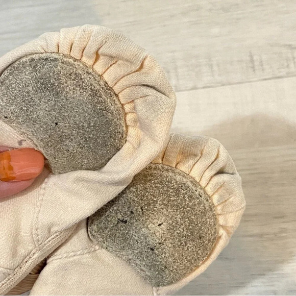 Capezio Toddler Ballerina Light Pink Dance Slippers 5.5in 10M - Picture 5 of 12